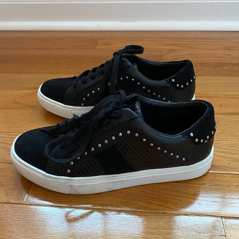 Steve Madden black sneakers